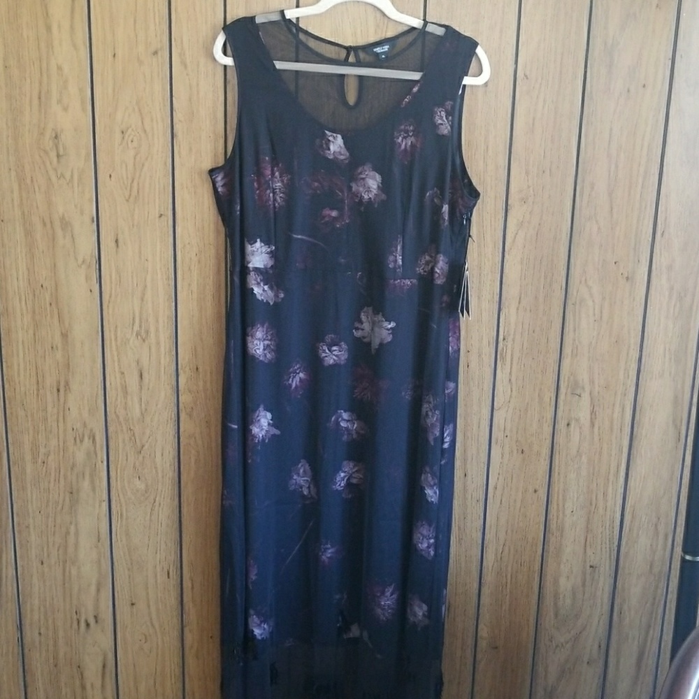 Simply Vera Wang Maxi Dress